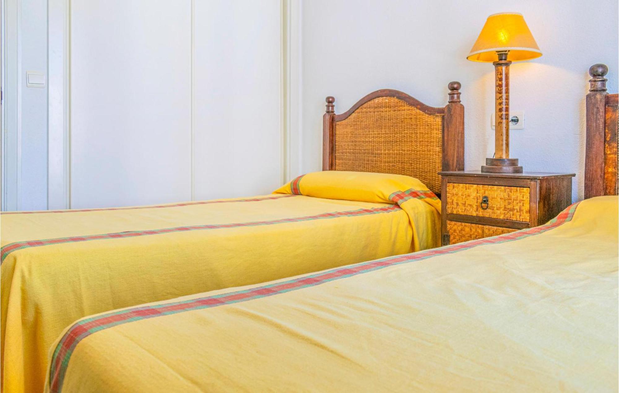 Lovely Apartment In Marbella With Kitchenette 외부 사진